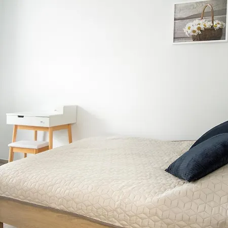 Al-dom Apartament Lazur Z Miejscem Parkingowym Apartment
